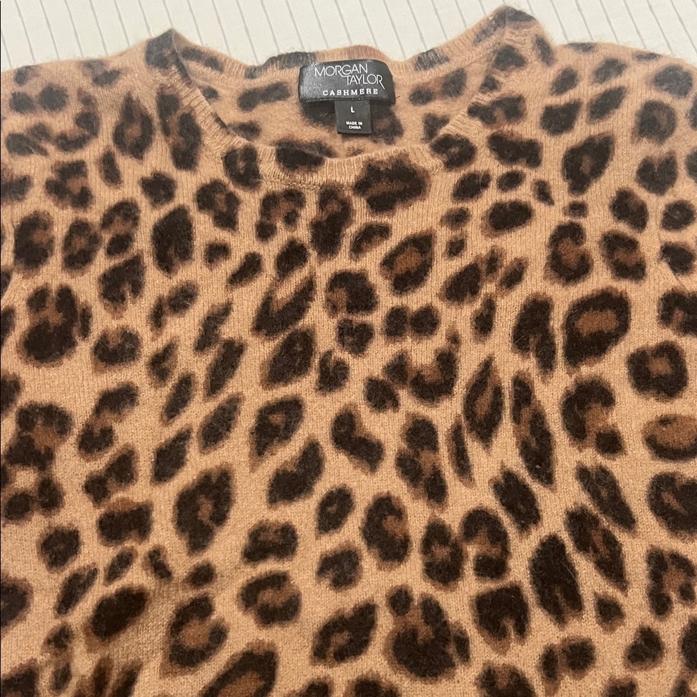 Morgan Taylor Leopard Print Cashmere Sweater - Brown on Tan